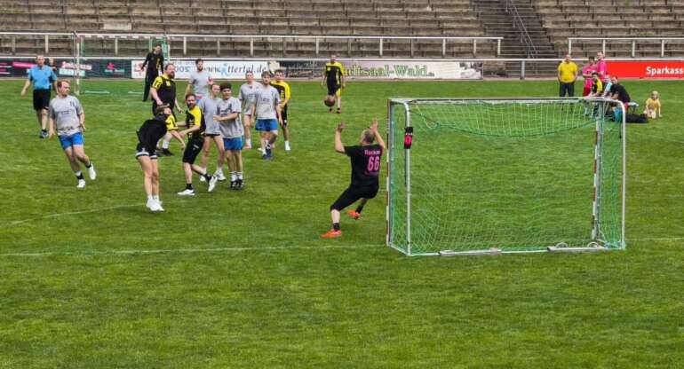 Burg eröffnet die Handball-Festwochen